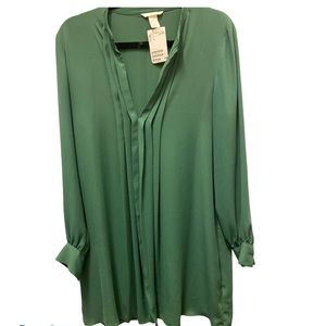 H&M green flowy shirt dress